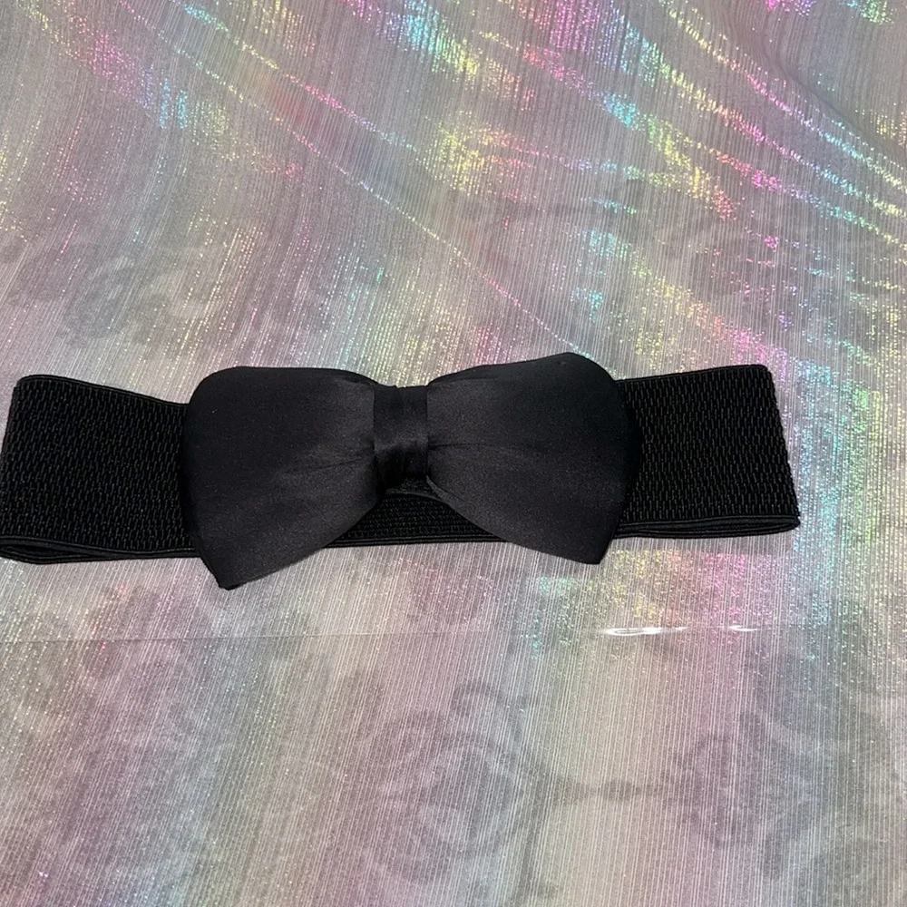 NWOT Children’s Bow tie Belt